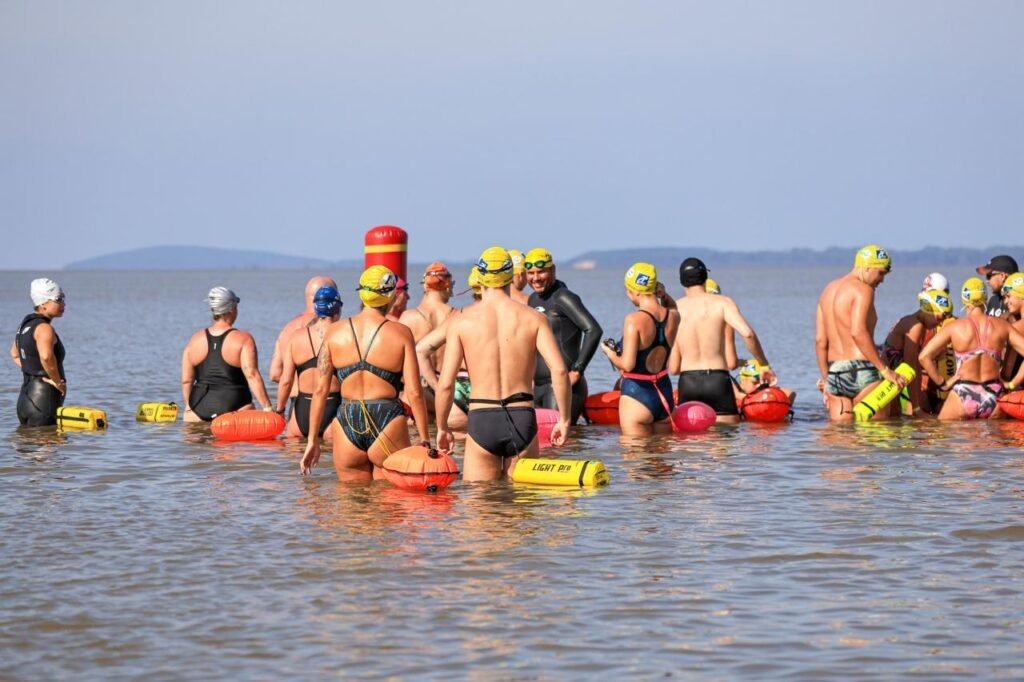Evento de natação marcará o primeiro domingo de abril na Praia de Itapuã em Viamão