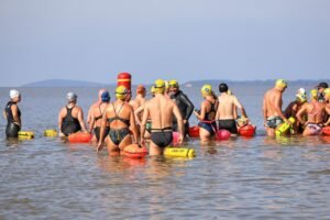Evento de natação marcará o primeiro domingo de abril na Praia de Itapuã em Viamão