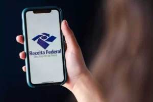 Governo apresenta projeto para isentar de IR quem ganha até R$ 5 mil