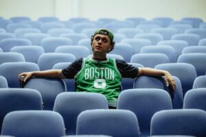 Humorista Teteu Severo retorna a Viamão com o show “O tal do guri de apartamento 2.0”