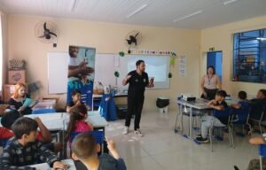 Estudantes de escola de Viamão recebem projeto socioambiental da Corsan