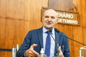 Professor Bonatto vota a favor de projeto que garante R$ 900 milhões para a agricultura familiar 