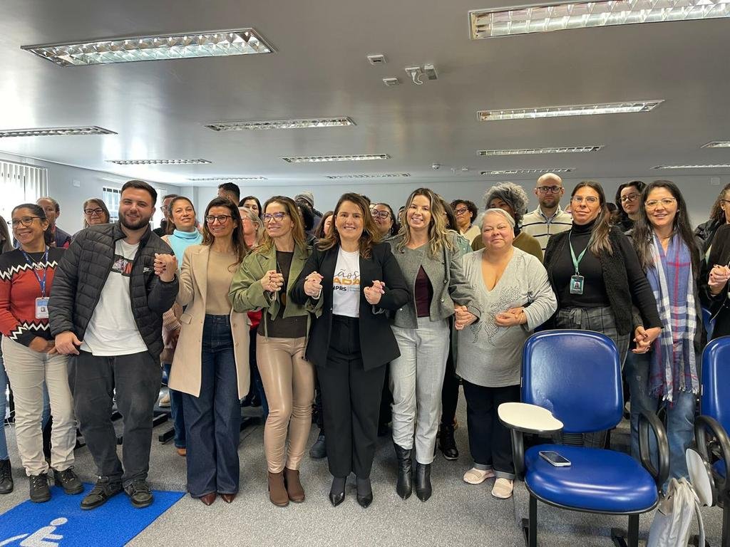 Projeto Mãos Dadas é apresentado para a rede de proteção à infância e adolescência de Viamão