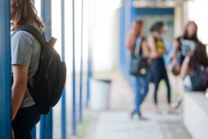 Governo do RS retoma programa de estágios em escolas para jovens em situação de vulnerabilidade social